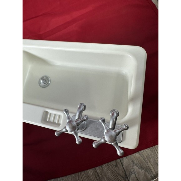 Angelina Ballerina Kitchen‎ Cabinet & Sink Set - Picture 7 of 11